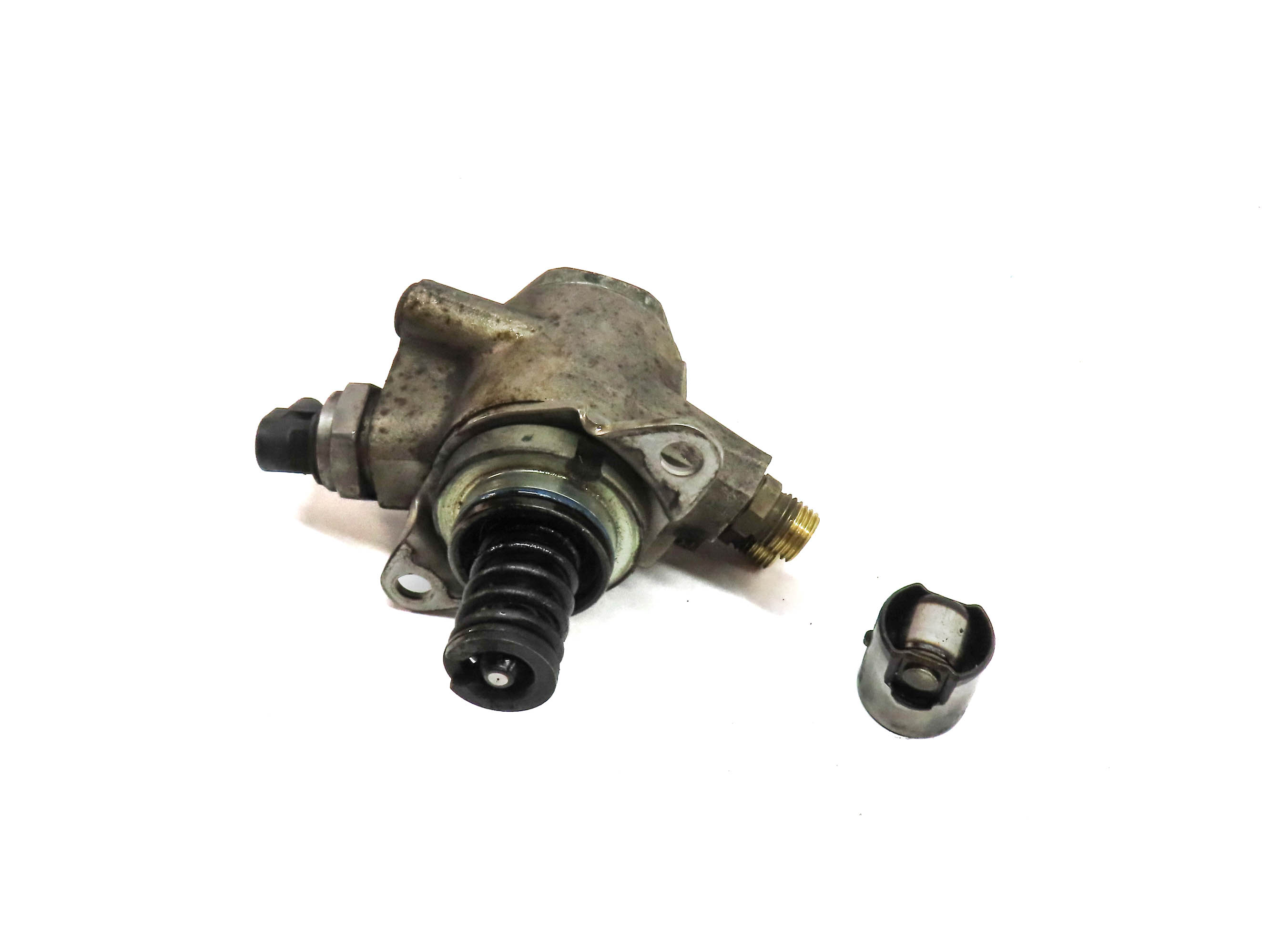 09-16 VW / AUDI - TOUAREG A6 S5 Q7 3.0L SUPERCHARGED ENGINE MECHANICAL FUEL PUMP — exact item pictured